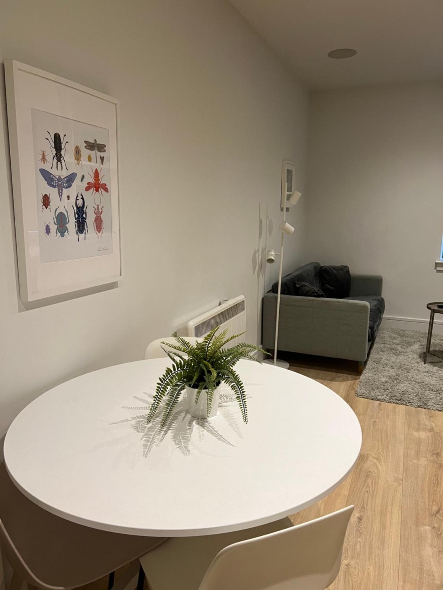 London Heathrow Airport Apartment Voyager House Terminal 12345 - Ev Electric And Parking Available! Хилингдън Екстериор снимка